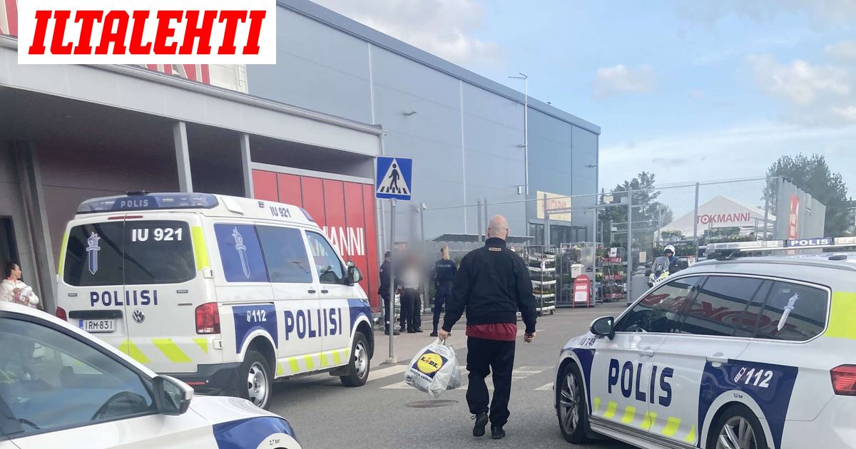 Alaikäistä epäillään kuntapoliitikon puukotuksesta Nurmijärvellä Alaikäistä epäillään kuntapoliitikon puukotuksesta Nurmijärvellä