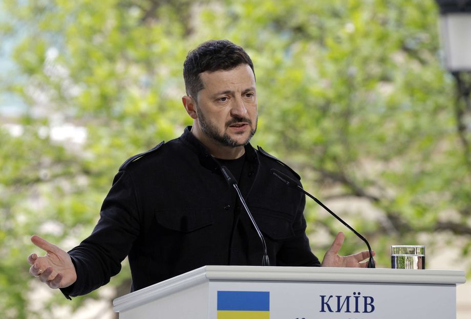 Zelenskyiltä tiukka ehto Istanbulin neuvotteluihin Zelenskyiltä tiukka ehto Istanbulin neuvotteluihin